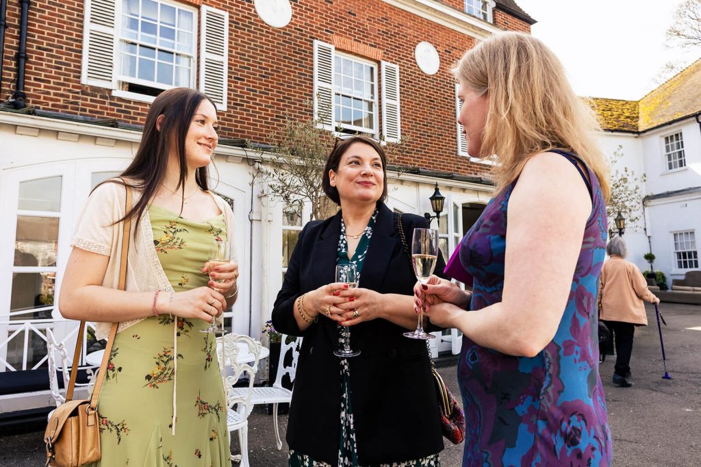 wedding guests champagne in Marlow